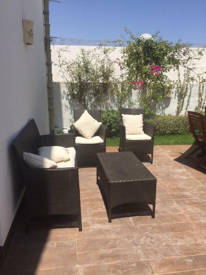Villa Avec Piscine Triffa Exteriör bild